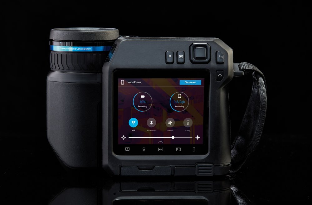 FLIR lance une série de caméras thermographiques ergonomiques pour les professionnels  
Les nouvelles caméras FLIR T530 et T540 sont les premières caméras de l'entreprise à pivoter à 180 degrés